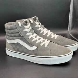 Pan grid sports shoes for men